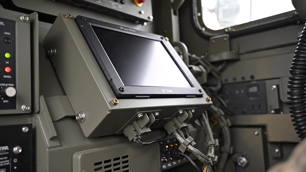 27-inch ultra-high-resolution panel computer, Land (Land Domain), Unstrat